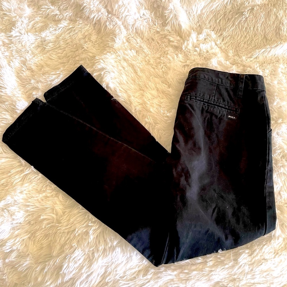Size 26 RVCA black ankle/crop pants